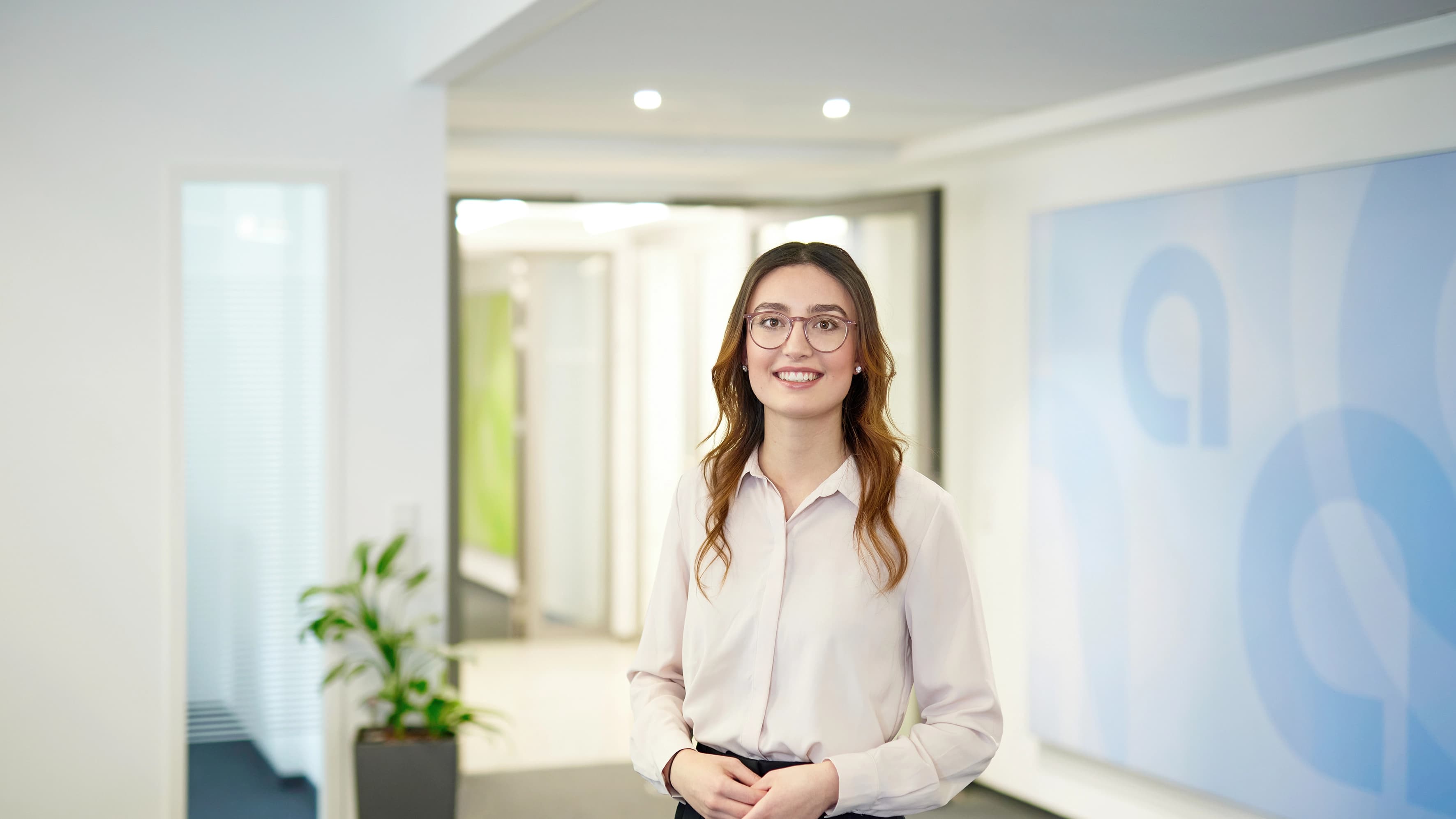 Ronja Scherf - Kreditreferentin Privatkunden, Regionales Kreditmanagement Düsseldorf